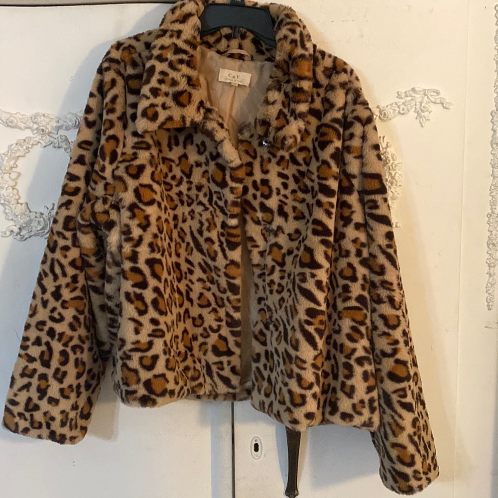 Leopard plush faux fur snap jacket. SZ XXL. NWOT